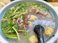 -老新隆牛肉锅贴(新街口店)
