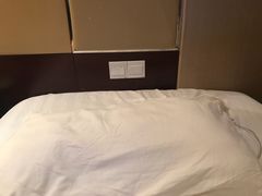-上海徐汇瑞峰酒店