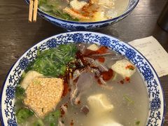 小潘记特色鸭血粉丝汤-小潘记鸭血粉丝汤