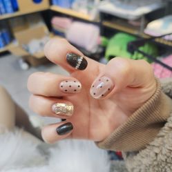 -小黑瓶美甲美睫