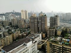-全季酒店(重庆李子坝牛角沱地铁站店)