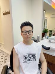 -理昂男士理发店 Barber shop