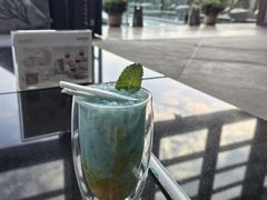 -亚龙湾喜来登·美景台大堂吧