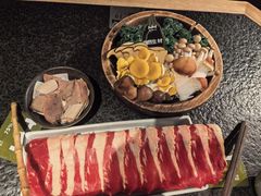 -三出山火锅(万象天地店)