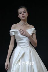 -予白婚纱礼服馆