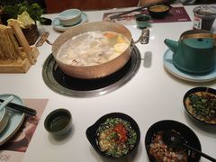 -洪氏嗨捞·猪肚鸡火锅(阳光天地店)