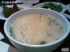 米线-雲顺·花菇朵·野生菌锅·云南美食(万柳店)