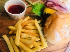 黑毛牛汉堡-羽深肉铺 Steak & Wine