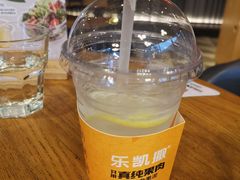 汽水-乐凯撒披萨(东方新世界店)