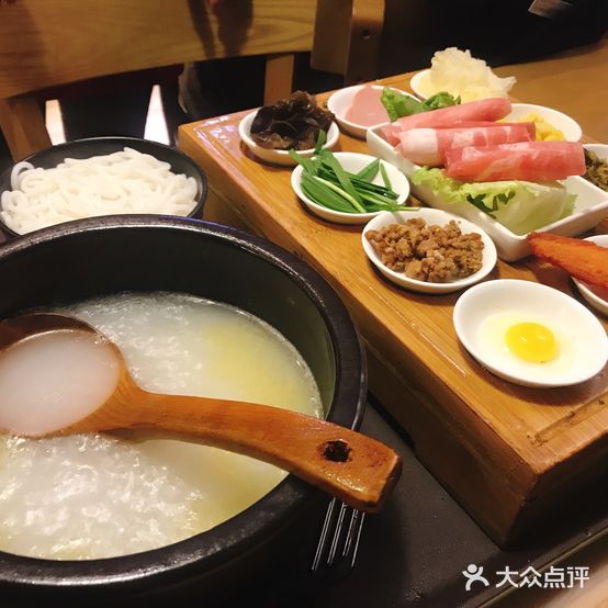 小碗鲜金汤米线(城市生活广场店)