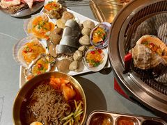 -围炉肉舍•炭烤活鳗•丹东海鲜烤肉(步行街店)