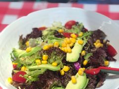 牛油果蔬菜沙拉-辣小鲜·南昌大排档(船山路店)