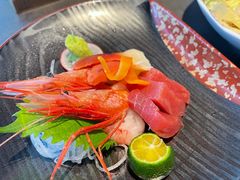 -铭牛烧肉·和牛海鲜自助(高新月牙湖店)