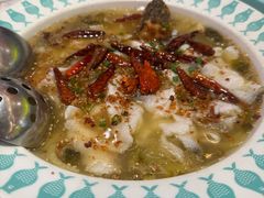-姚姚酸菜鱼·金戈戈香港豉油鸡(喜荟城联名店)
