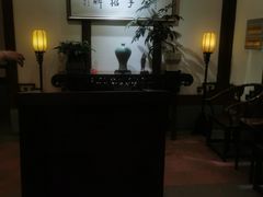 -梅龙镇酒家(南京西路总店)