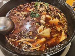-鸿顺老铁锅美蛙鱼府(解放碑店)