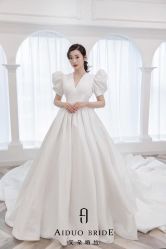 -艾朵婚纱
