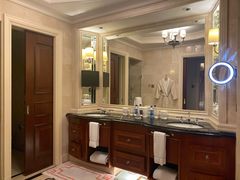 -广州富力丽思卡尔顿酒店