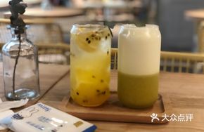 Passion Fruit Pineapple Sparkling Water