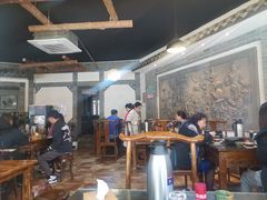 大堂-王明古法砂锅居(开化寺店)