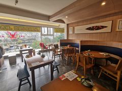 -包整·丝娃娃(一览甲秀楼风景店)