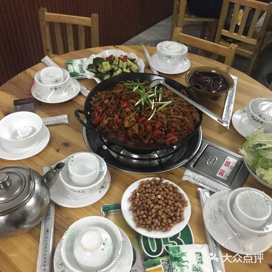 巴陵茶油鸭馆