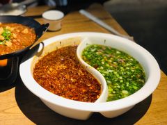 鸳鸯水煮牛肉-成都吃客(九眼桥店)