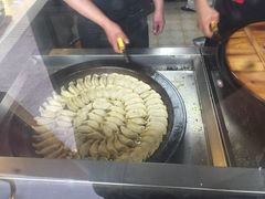 -小姜锅贴(凤凰街店)