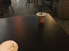 -星巴克(港汇1号办公楼店)