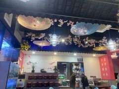 -老街烧烤大排档·地道湖北菜·龙虾馆(汉口火车站店)
