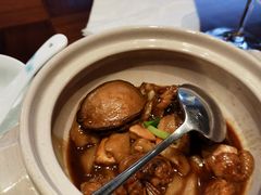 嫩江鲍鱼焖仔鸡-西湖国宾馆·紫薇厅
