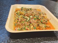 招牌铁板孜然牛肉-肉店炸炸炸·爆汁孜然牛肉