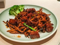 -八府香鸭·啫啫煲(华山路店)