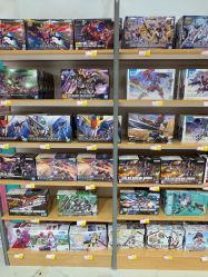 -卡通派潮品玩具折扣仓(青岛新城吾悦广场店)