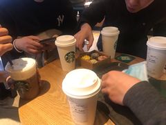 -星巴克臻选(莘庄仲盛店)