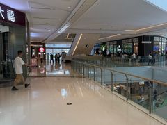 -LuOne凯德晶萃广场(徐家汇路店)