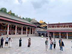 -塔尔寺游客服务中心