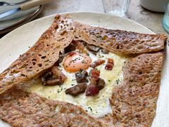 鸡蛋蘑菇熏肉荞麦可丽饼-RAC BAR(安福路店)