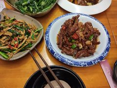 -老三样·美食研究中心(世贸路店)