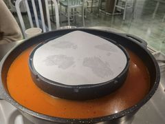 招牌红酸汤涮锅底-小肚皮饮食店