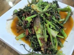 -汤锅大王(新平曹苏黄牛汤锅有限公司)