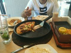 -必胜客(安盛金马店)