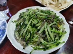 -丹水桥地锅鱼·翘嘴鲌·地方特色全鱼宴(丹江口大坝店)