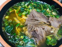 -瞪眼牛煎包·大锅牛肉汤(懿德城店)