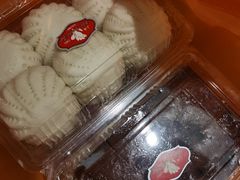 -白玉兰食品甜凤店(合生汇店)