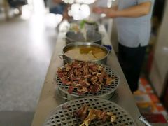 -铁军鲜羊肉汤