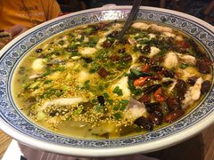 鲩鱼酸菜鱼-兔槽江湖菜·重庆璧山兔(水围店)