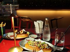 -池畔酒吧 WET Bar