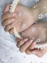 -爱美睫美甲会馆
