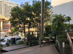 -ROAST coffee & eatery